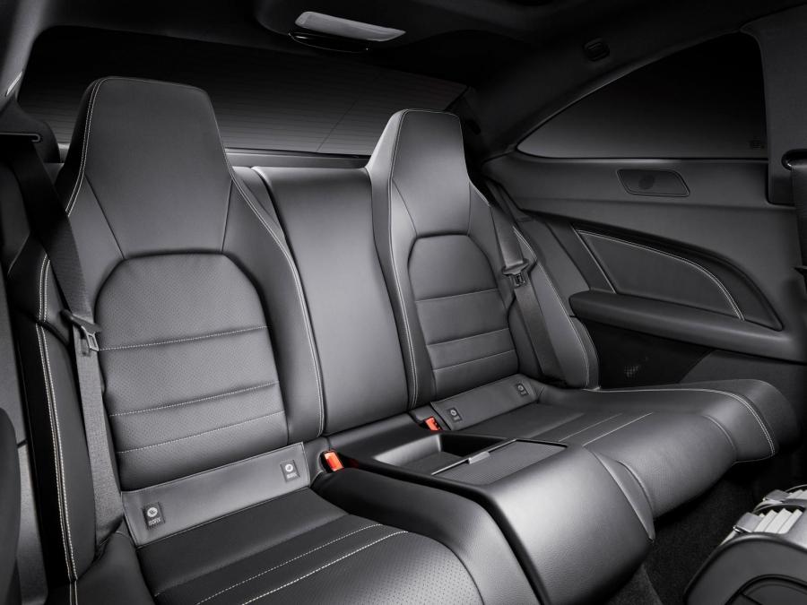  Mercedes-Benz C-Class Coupe 2012 года  (фото 71 из 99)